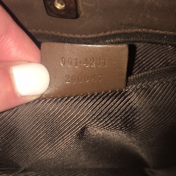 Authentic Gucci GG Canvas Shoulder Bag - Picture 8 of 8